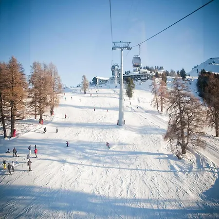 Апартаменты Charming With Valley View